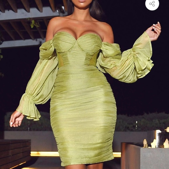 Silk Pleated Off Shoulder Balloon Sleeves Dress brand new Small - Picture 1 of 10